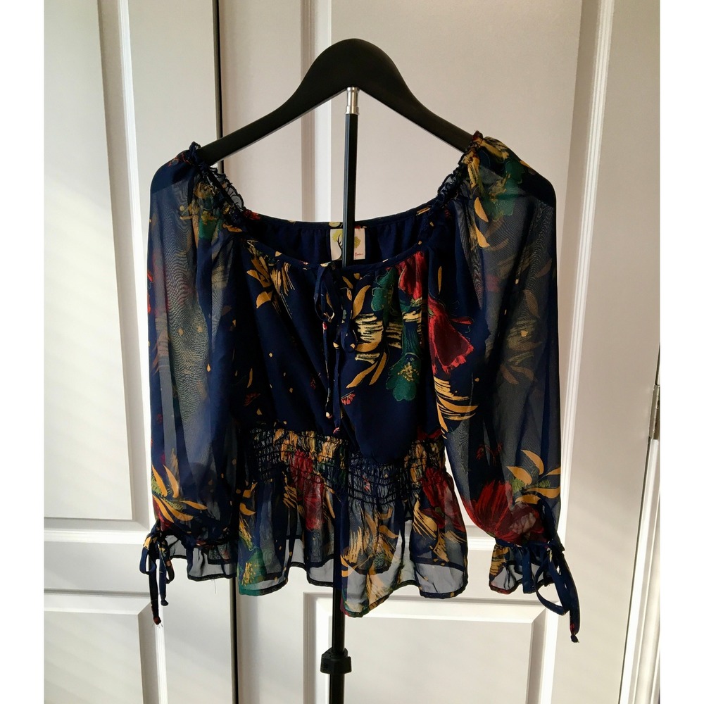 Fig and Flower Navy Floral Smocked Peplum Blouse Sheer Sleeve Petite Small PS - Picture 7 of 7